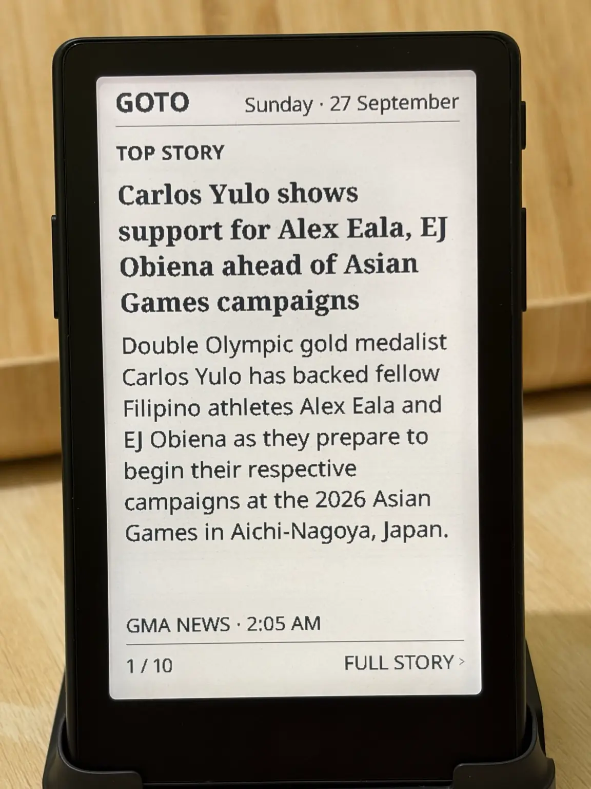 The top story of a GOTO morning edition on an XTEINK X4 Pro, story 1 of 10.