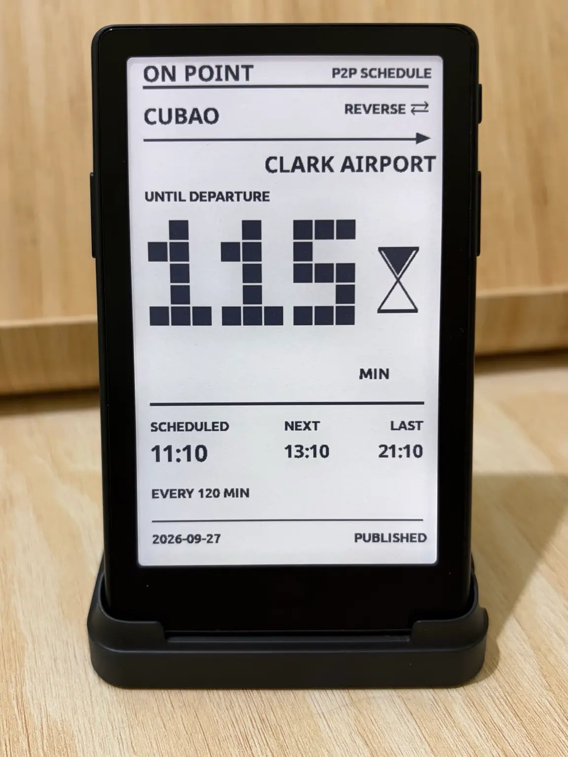 ON POINT showing 115 minutes until the 11:10 bus from Cubao to Clark Airport, with trips every 120 minutes.